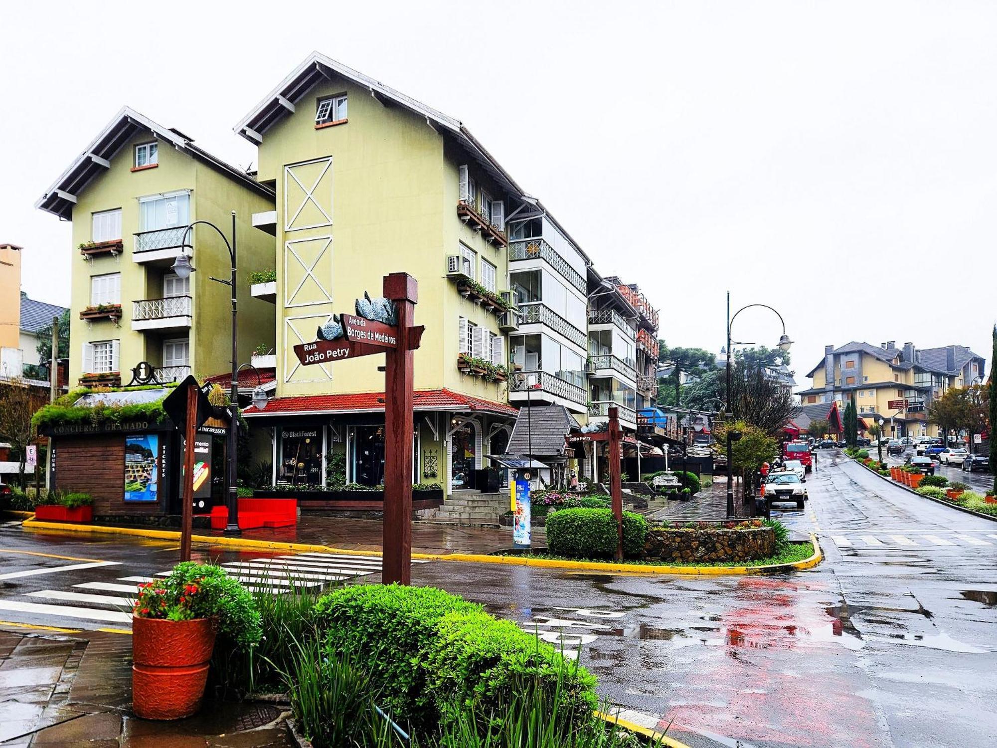 Ap 2 Quartos E Varanda Na Borges Proximo R Coberta Gramado Bagian luar foto